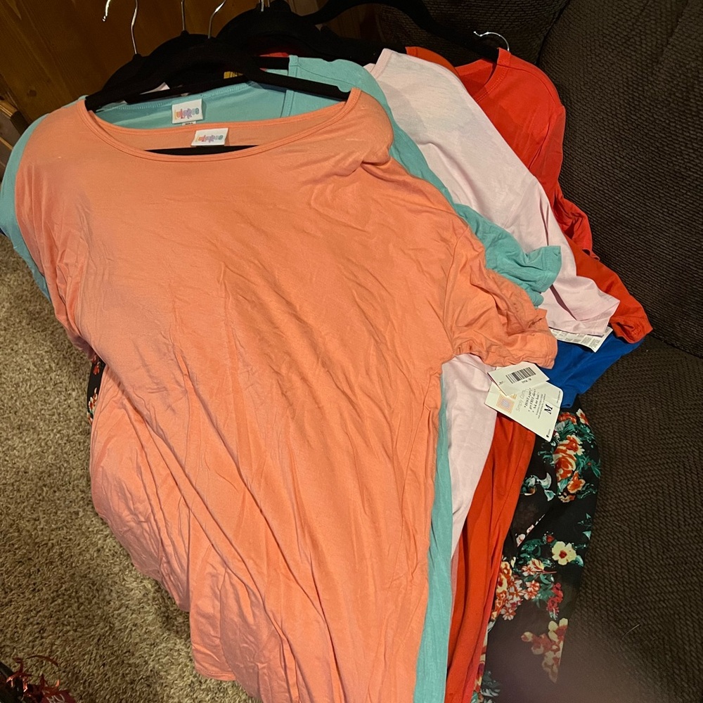 Multiple Lularoe items Selling as ONE lot.
